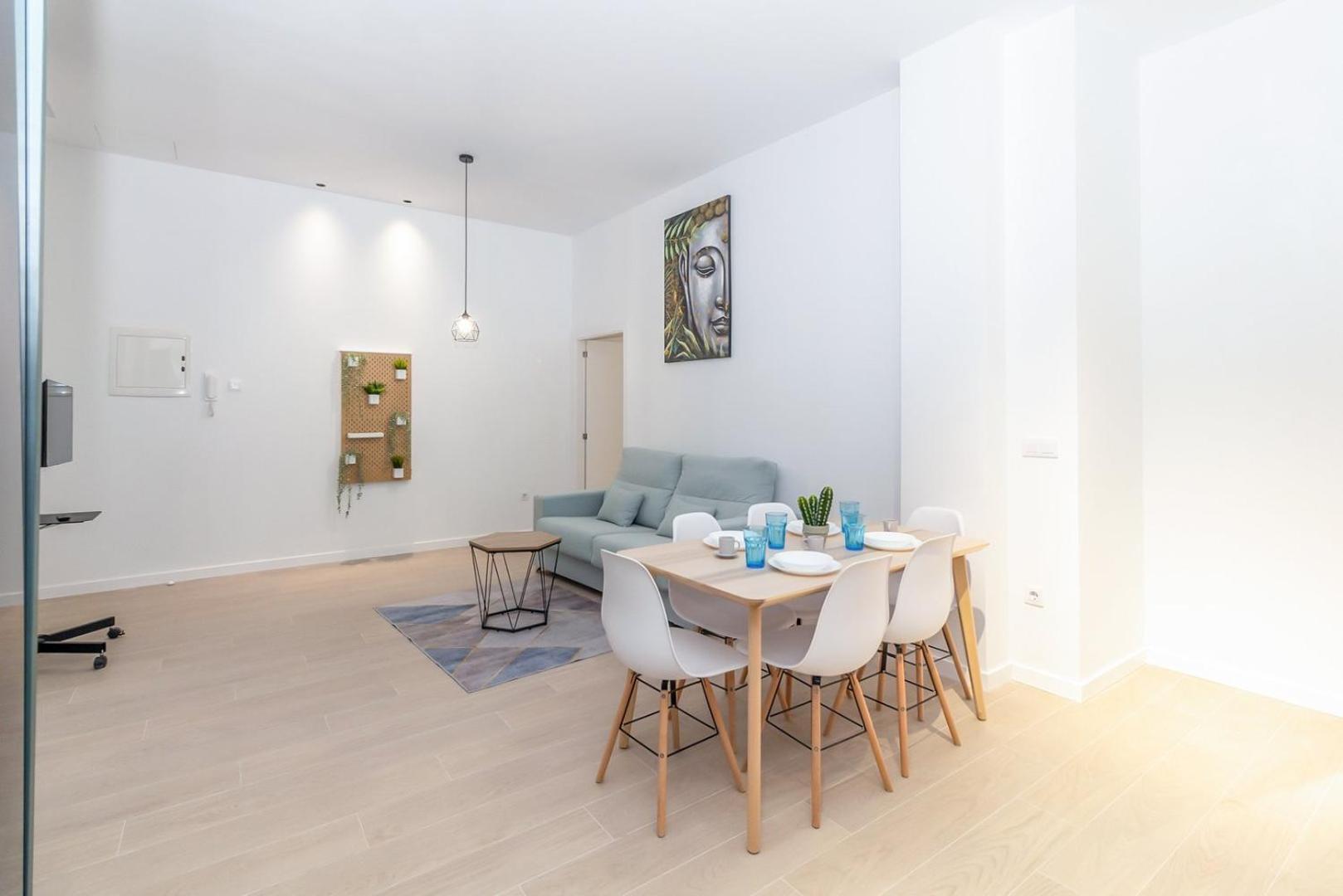 Guestready - Valencia's Vibrant Malvarrosa * Valence